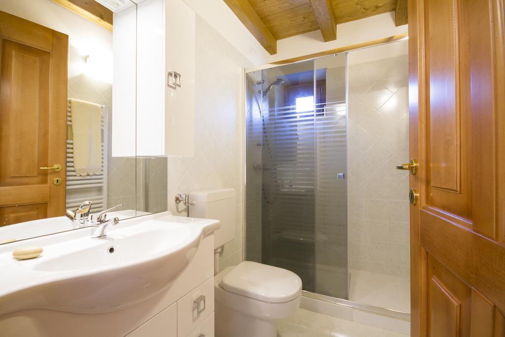 Villa Casa delle Noci Grimacco Camera foto